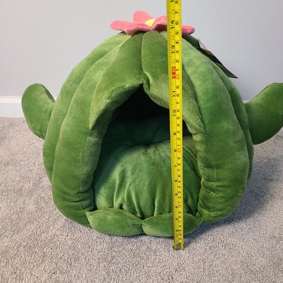 NEW Heart to Tail Plush Cactus Cat Dog bed - Unique Style, Made for Snuggling - Picture 10 of 13